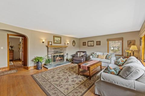 24 Plain St E, Berkley, MA 02779 photo 15
