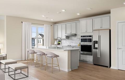 2 Stratton Dr #101, Woburn, MA 01801