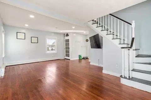 83 Cedar St, Wakefield, MA 01880 photo 8