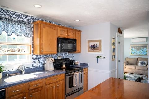 17 Mcgrath Rd, Bourne, MA 02562 photo 6