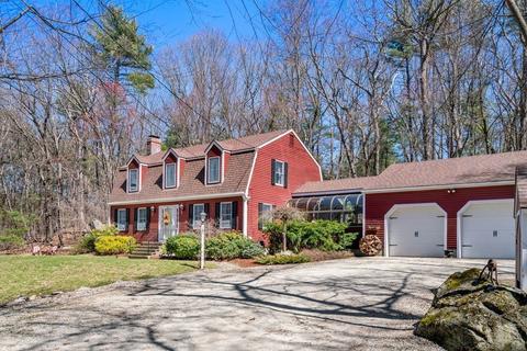 97 Parmenter Rd, Framingham, MA 01701