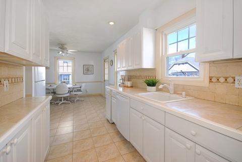 31 Greenhalge Ave, Everett, MA 02149 photo 15