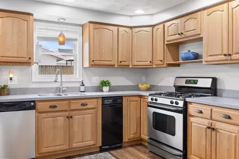 53 N Belgian, Danvers, MA 01923 photo 8