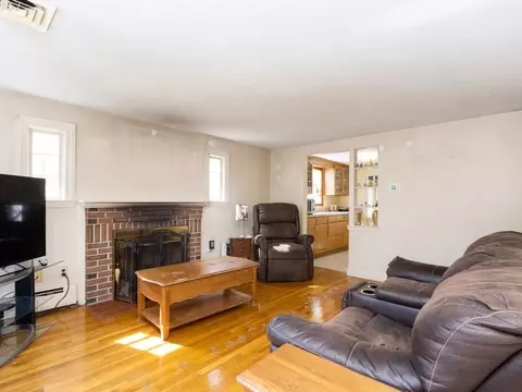 7 Roberts Rd, Canton, MA 02021 photo 5