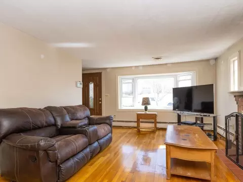 7 Roberts Rd, Canton, MA 02021 photo 4