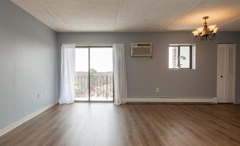 159 Franklin #E8, Stoneham, MA 02180 photo 18