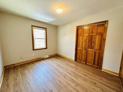122 Grattan St, Chicopee, MA 01020 photo 32