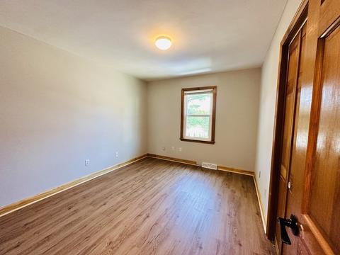 122 Grattan St, Chicopee, MA 01020 photo 31