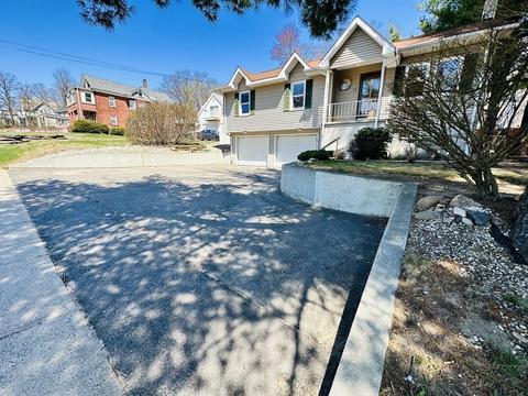 122 Grattan St, Chicopee, MA 01020 photo 4