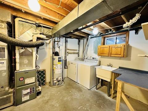 122 Grattan St, Chicopee, MA 01020 photo 39