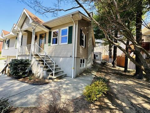 122 Grattan St, Chicopee, MA 01020 photo 3