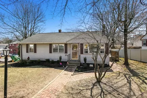 76 Gates Ln, Worcester, MA 01603 photo 1