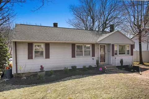 76 Gates Ln, Worcester, MA 01603 photo 32