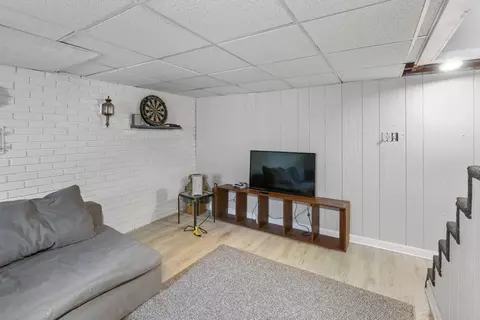 76 Gates Ln, Worcester, MA 01603 photo 25