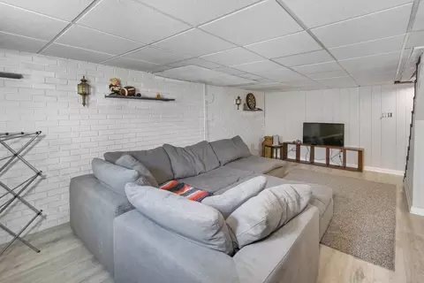 76 Gates Ln, Worcester, MA 01603 photo 27