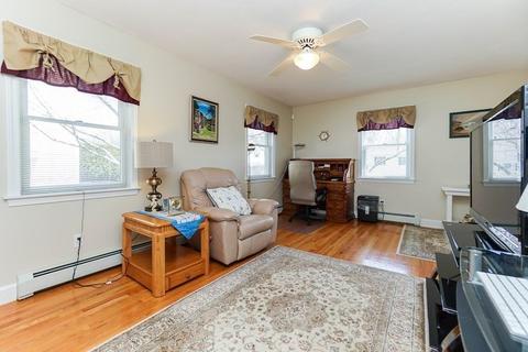 53 Hillcrest Ave, Beverly, MA 01915 photo 13