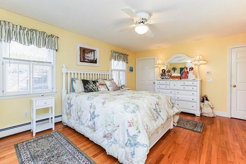 53 Hillcrest Ave, Beverly, MA 01915 photo 11