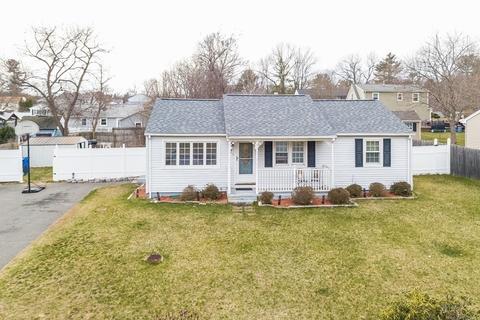 42 Wellfleet Dr, Springfield, MA 01129 photo 2