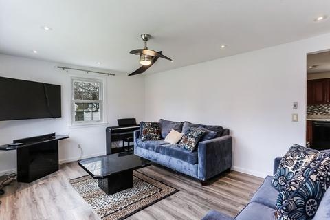 42 Wellfleet Dr, Springfield, MA 01129 photo 6