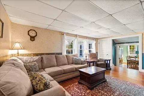 17 Oceanside Dr, Beverly, MA 01915 photo 8