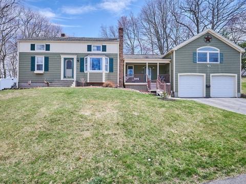 117 Old Charter Rd, Marlborough, MA 01752
