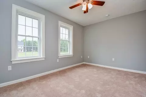 128 Vine St, Douglas, MA 01516 photo 24
