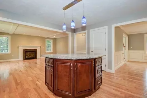 128 Vine St, Douglas, MA 01516 photo 7
