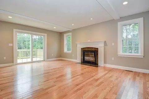 128 Vine St, Douglas, MA 01516 photo 10