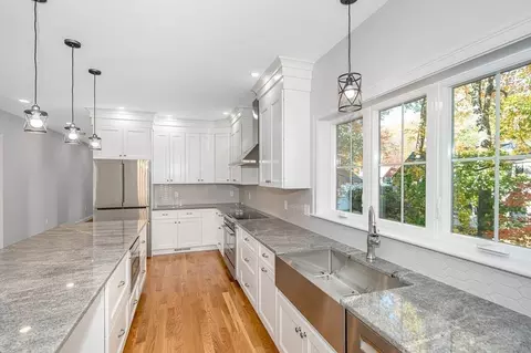 19 Joy Ln, Reading, MA 01867 photo 7
