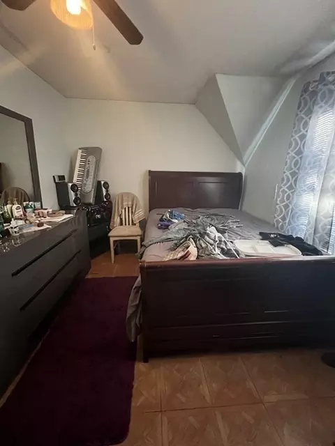 27 Andrew St, Springfield, MA 01109 photo 13