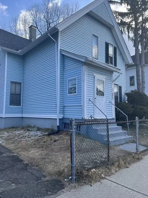 27 Andrew St, Springfield, MA 01109 photo 2