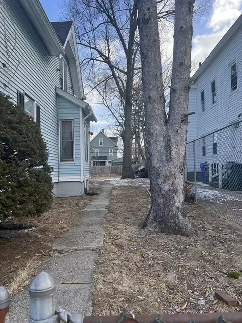 27 Andrew St, Springfield, MA 01109 photo 33