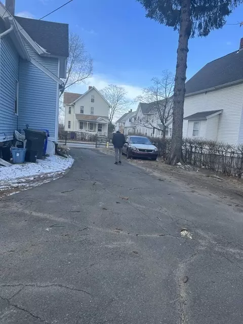 27 Andrew St, Springfield, MA 01109 photo 31