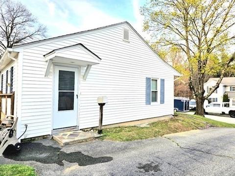 25 Budd Dr, Dudley, MA 01571 photo 2