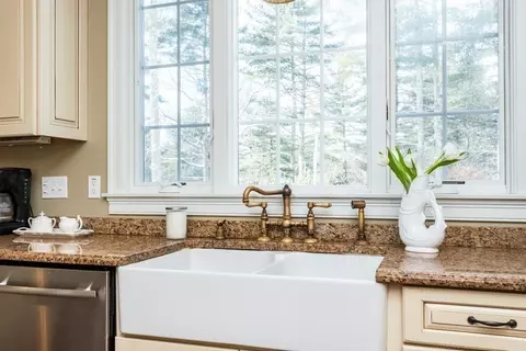 42 Sylvan Dr, Stow, MA 01775 photo 9