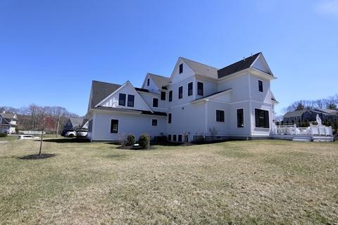 162 Schoolmasters Ln, Dedham, MA 02026 photo 4