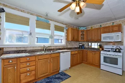50 Pleasant, Wareham, MA 02571 photo 23