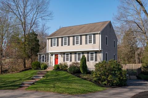 5 Chatham Cir, Hingham, MA 02043 photo 2