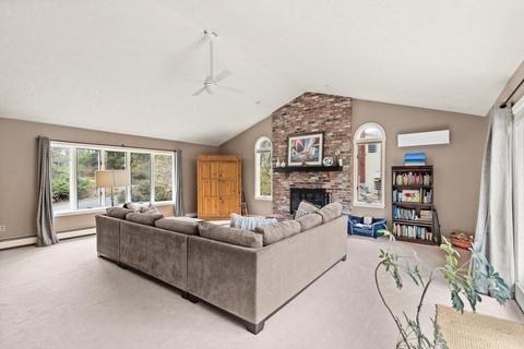 3 Juniper Valley Ct, Beverly, MA 01915 photo 6