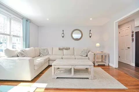 39 Longmeadow Ave, Worcester, MA 01606 photo 9