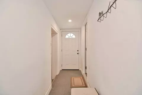 39 Longmeadow Ave, Worcester, MA 01606 photo 5