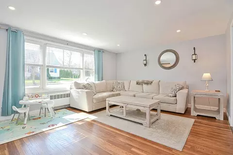 39 Longmeadow Ave, Worcester, MA 01606 photo 8