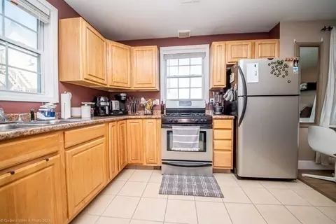 303 Eagle St #D, Fall River, MA 02721 photo 7