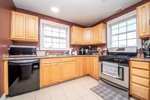 303 Eagle St #D, Fall River, MA 02721 photo 8