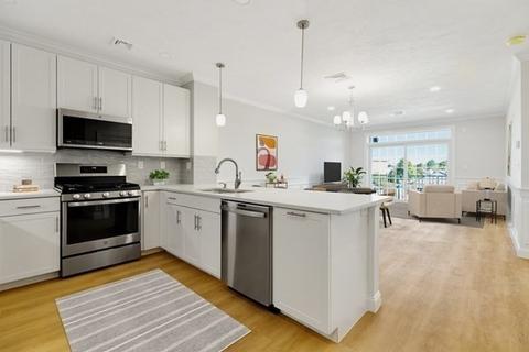 320 Middlesex Ave #E105, Medford, MA 02155
