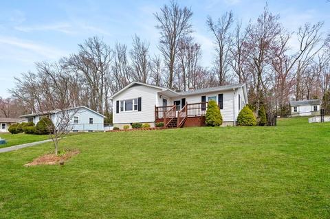 151 Garnet St, Springfield, MA 01129 photo 1