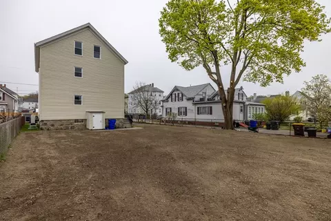62 Almy St, Fall River, MA 02720 photo 8