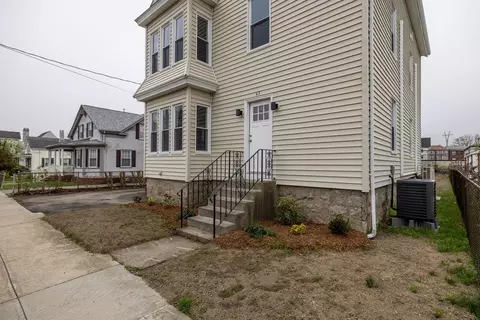 62 Almy St, Fall River, MA 02720 photo 4