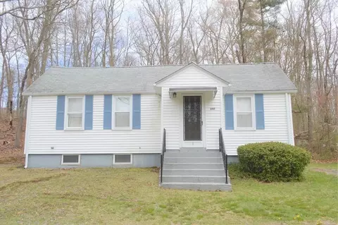 1 Paradise Ln, Swansea, MA 02777