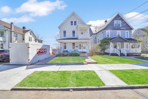 130-132 Brown Ave, Holyoke, MA 01040